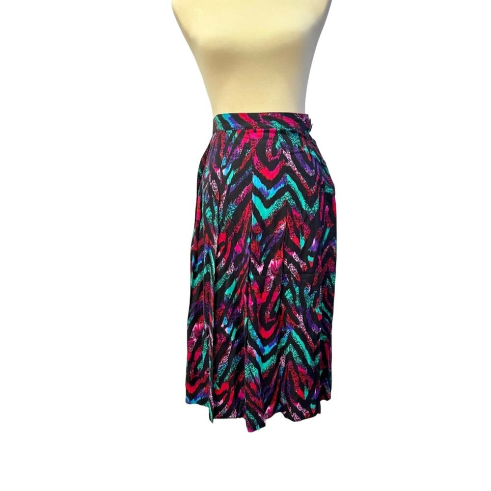 Vintage retro 80’s print skirt by Sophisticates